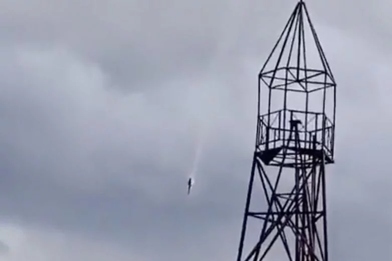 Prigojin samolyotiga raketa zarbasi berildimi? Asosiy taxminlar