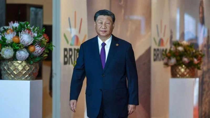 BRICS саммитида қўриқчилар янглишиб Си Цзиньпиннинг ёрдамчисини қўлга олди