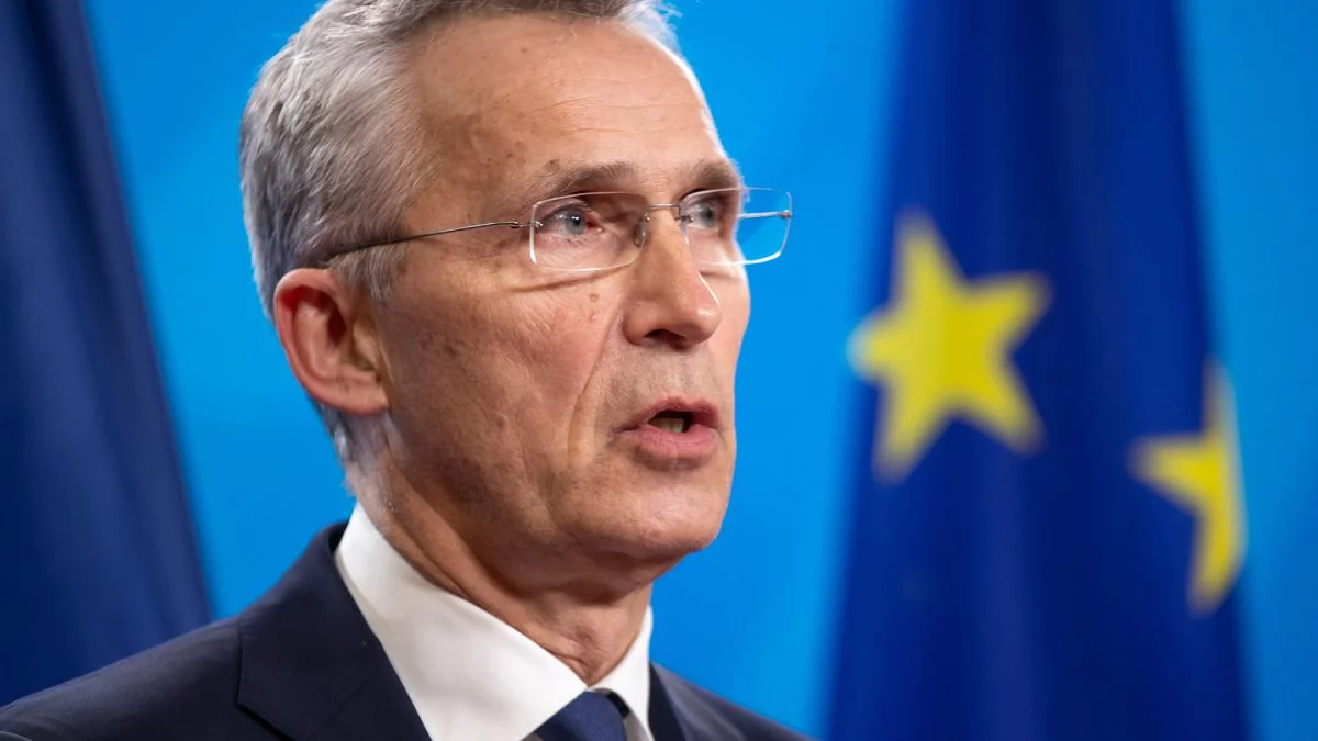 Stoltenberg: “Rossiya qish oldidan katta miqdordagi raketa zaxirasini to‘pladi”