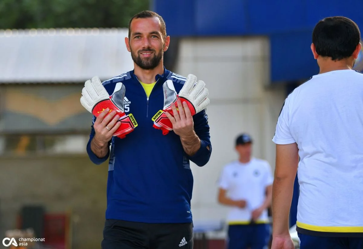 "Neftchi" "Paxtakor" posbonini o‘z safiga qo‘shib oldi