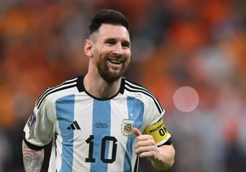 Messi maqtanib qo‘ydi