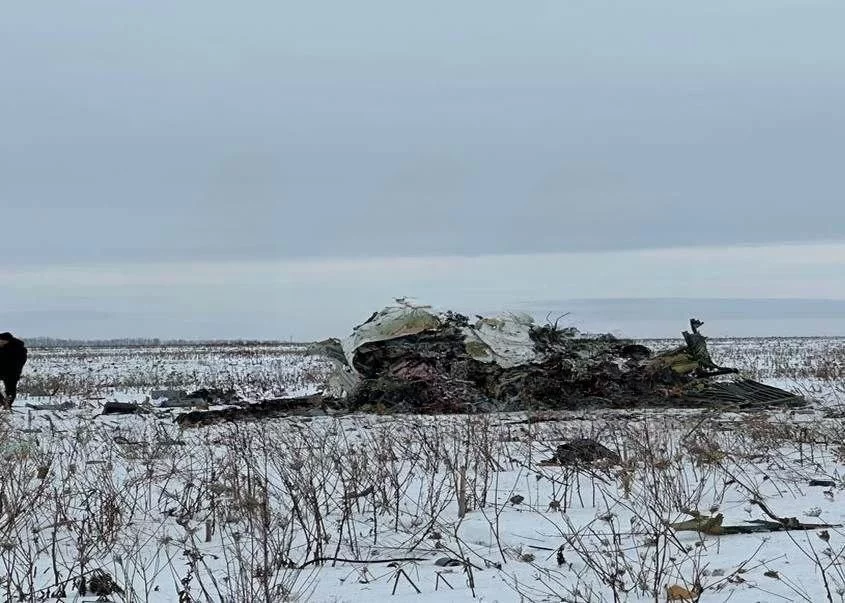 Белгород областида Ил-76 ҳарбий самолёти қулади (видео)