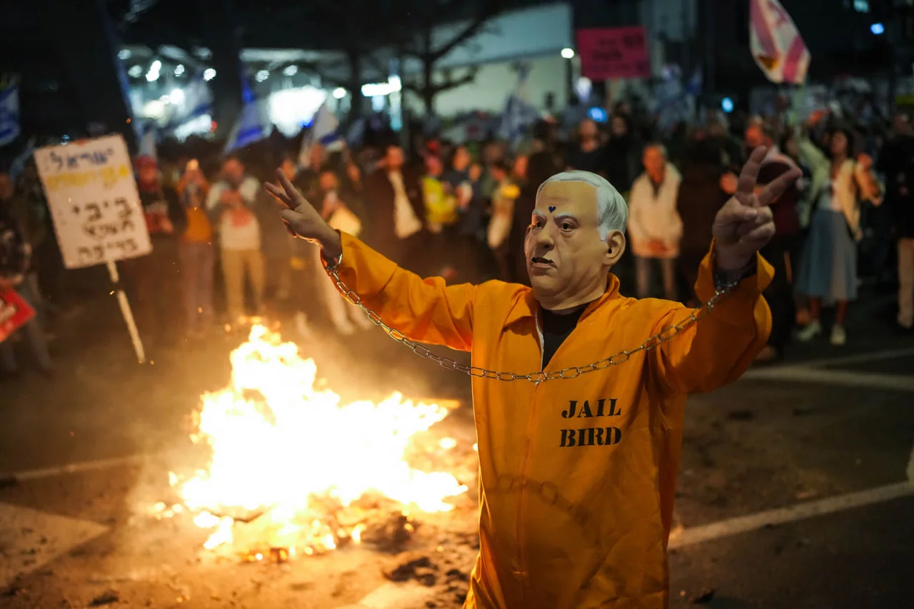 Tel-Avivda aholi Netanyaxu iste’fosini talab qilib, namoyishga chiqdi