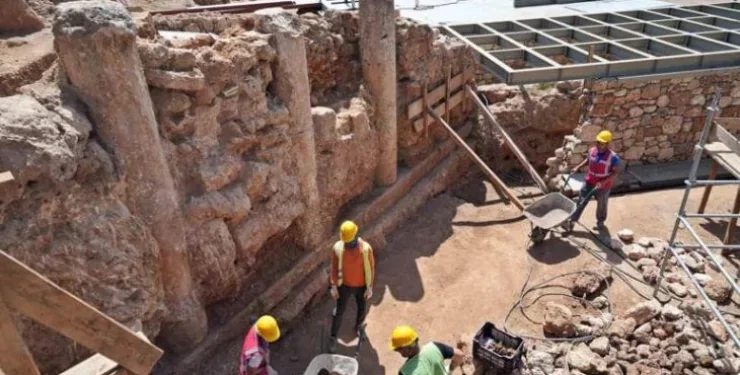 Arxeologlar Turkiyada qadimgi ko‘chani topishdi (foto)