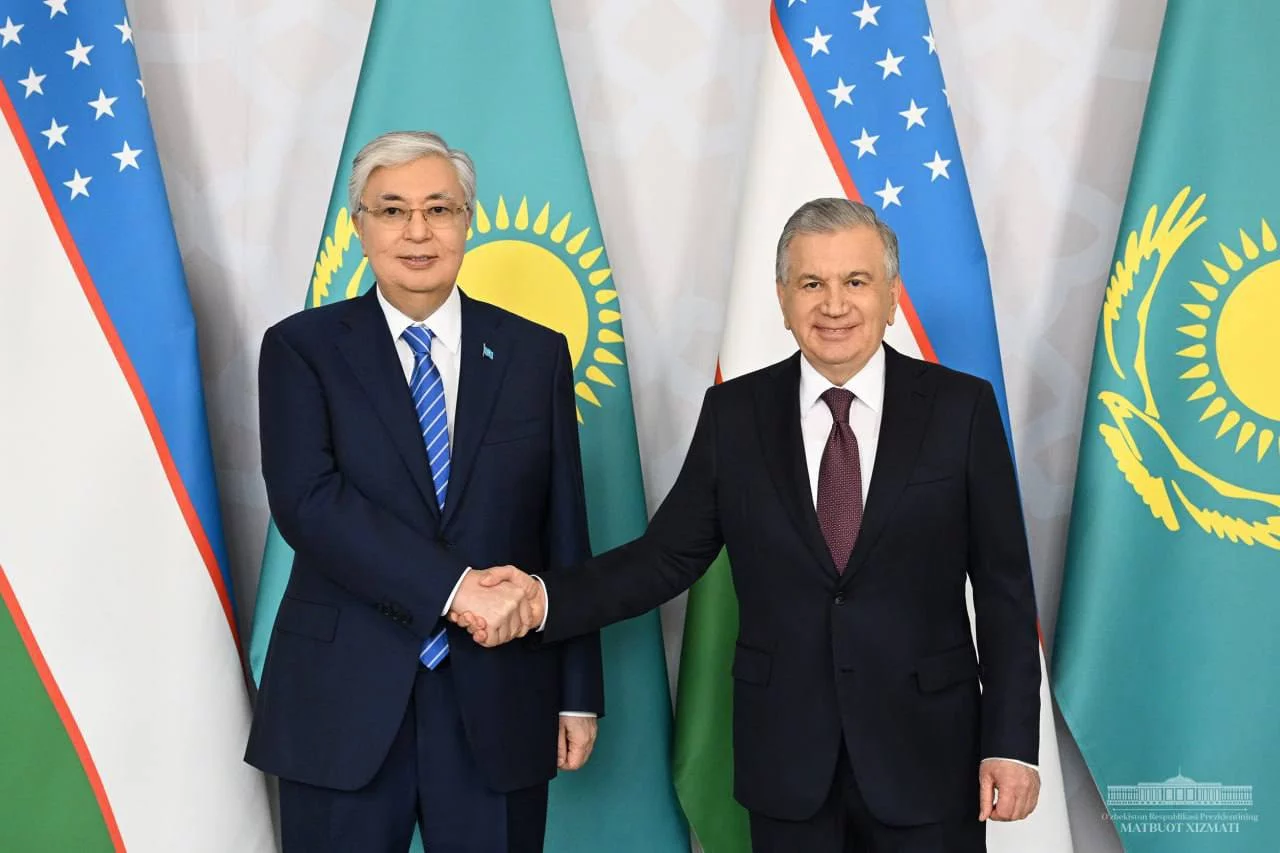 Shavkat Mirziyoyev va Qosim-Jo‘mart To‘qayev Xivada uchrashuv o‘tkazdi