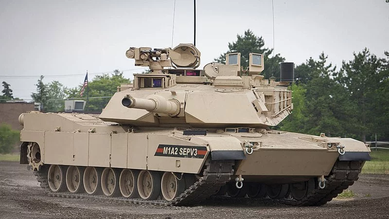 Украина Американинг Abrams танкларини олдинги чизиқдан олиб ташлаяпти