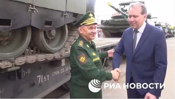 Россия танклари дронга қарши янги ҳимоя билан жиҳозлана бошлади (видео)
