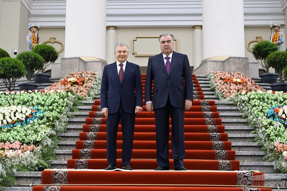 Shavkat Mirziyoyev va Emomali Rahmon bayonot bilan chiqdilar