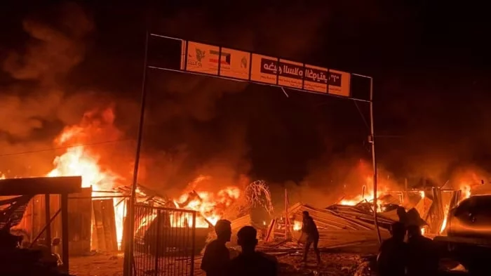 Isroil Rafahdagi qochqinlar lageriga zarba berdi: “Odamlar tiriklayin yongan”