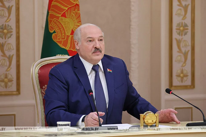 Лукашенко Эрон президентининг ҳалокати «айбдори»ни айтди