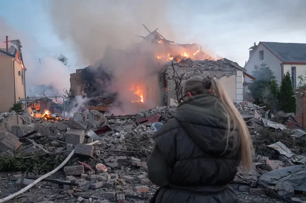 Ukrainada urushning 807-kuni: Rossiya armiyasi Xarkiv oblastida yangi yurish boshladi (foto) расм