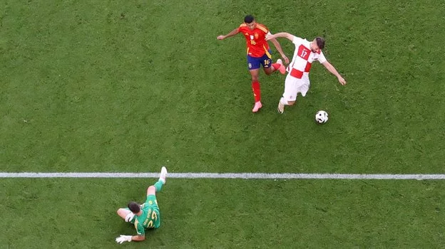 Yevro-2024. Ispaniya o‘yinida hakamlik mojarosi, Italiyaga rekord tezlikda gol urildi