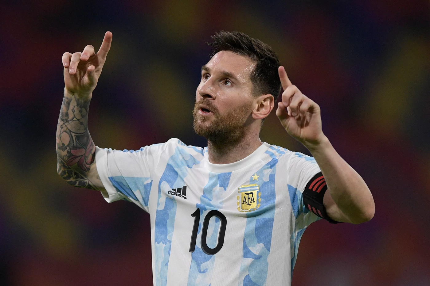 Lionel Messi: «O‘zimni o‘ldirishni istaganman» расм