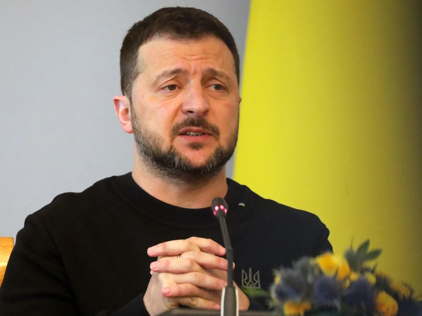 Зеленский Байденга Украинани қўллаб-қувватлагани учун миннатдорчилик билдирди