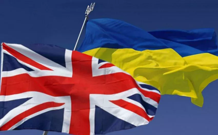 Украина ва Британия 2,5 млрд долларлик мудофаа шартномасини имзолади расм