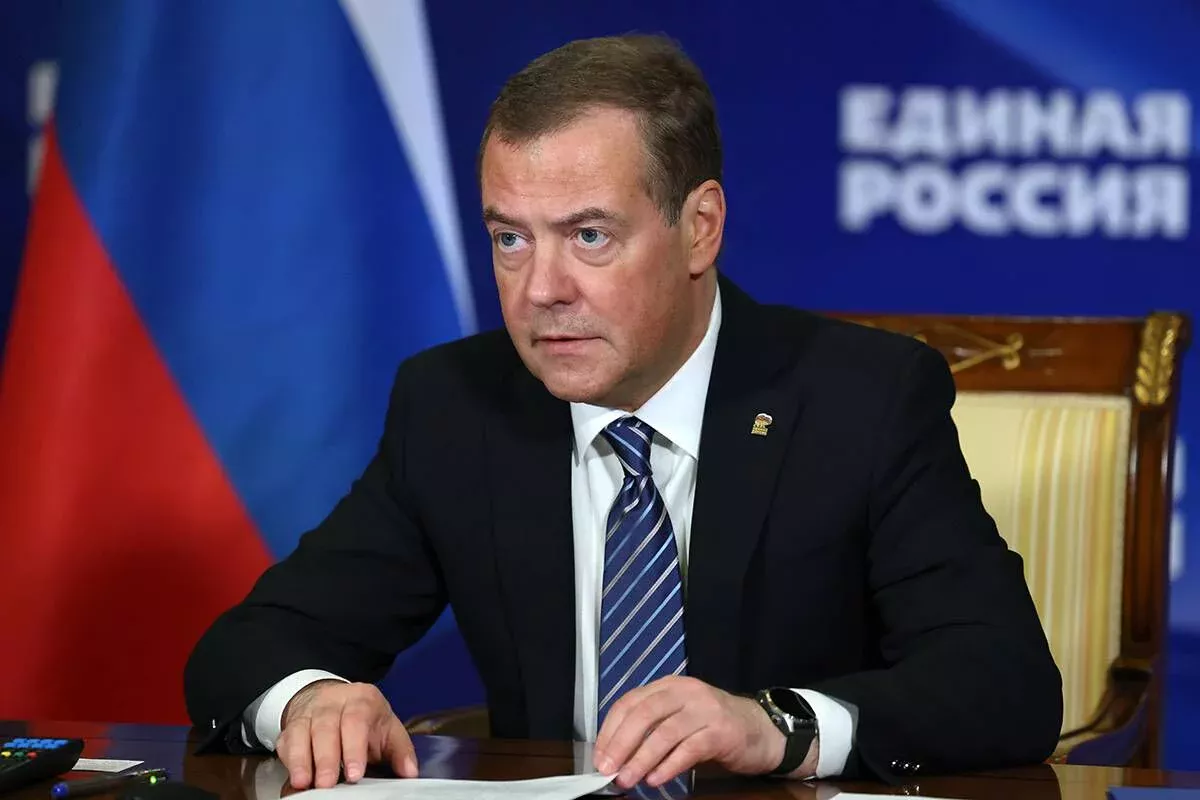Medvedev Moldovaga «Ukraina taqdiri bilan» tahdid qildi расм