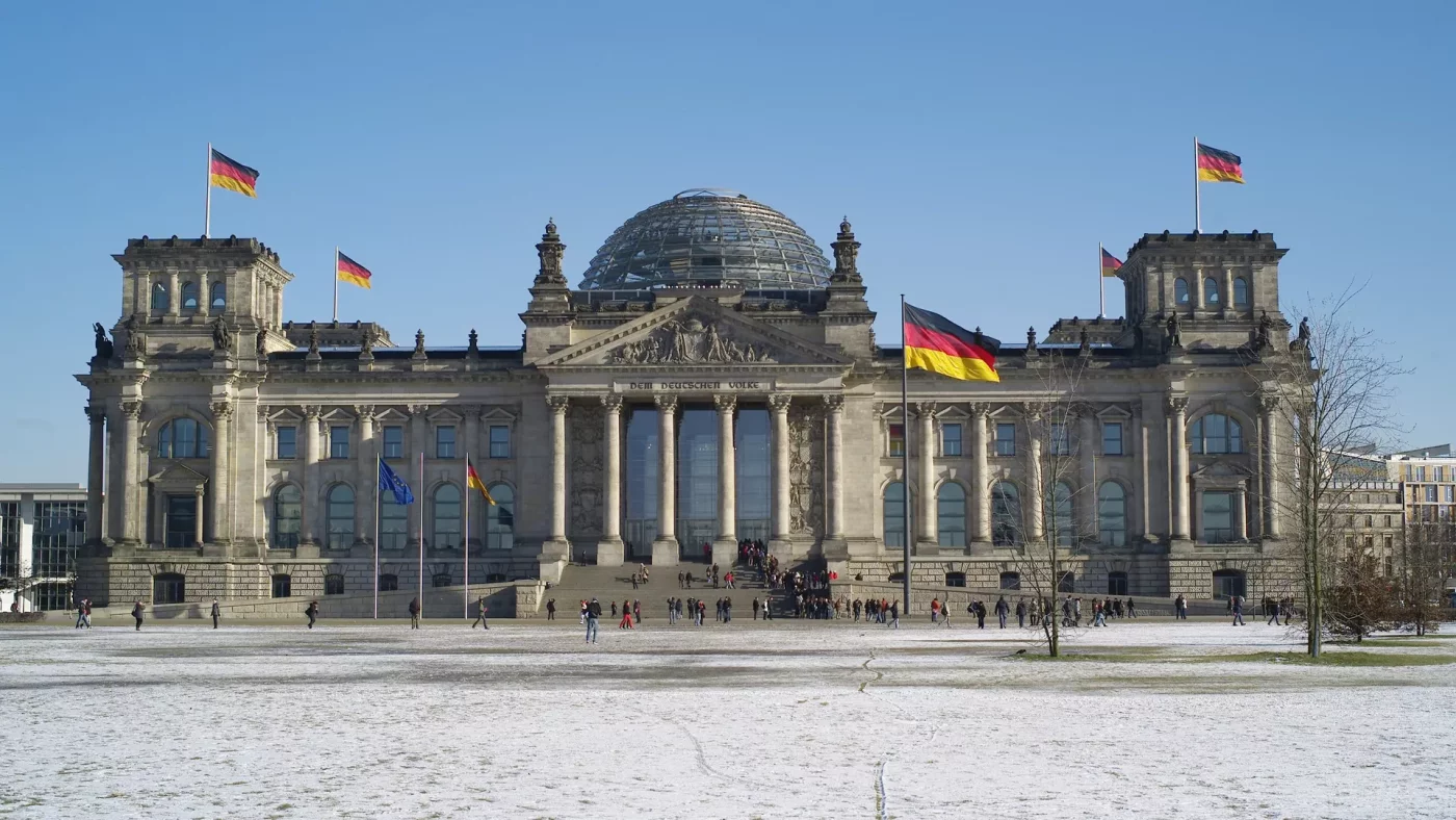 Bundestag deputati: Zelenskiyning rejasi "jahon urushi" rejasidir