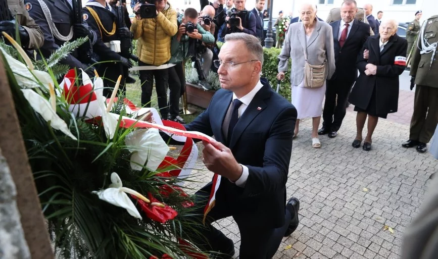 Duda 1939 yilgi hujum uchun Germaniyadan tovon puli talab qilmoqda