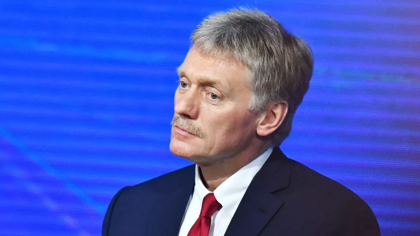 Peskov Rossiya armiyasining maxsus harbiy operatsiyasini davom ettirish imkoniyatlarini baholadi расм