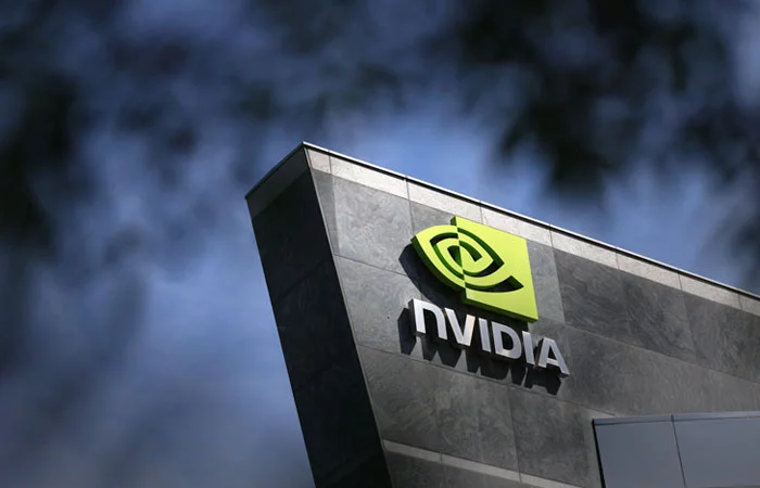 Nvidia бир кунда деярли 300 миллиард доллар йўқотди расм