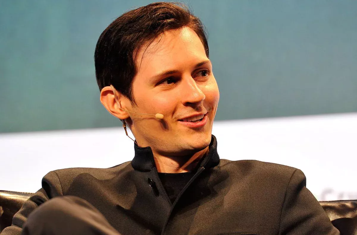 Durov tergovchilarga yillik daromadi 1 dirham ekanini aytdi