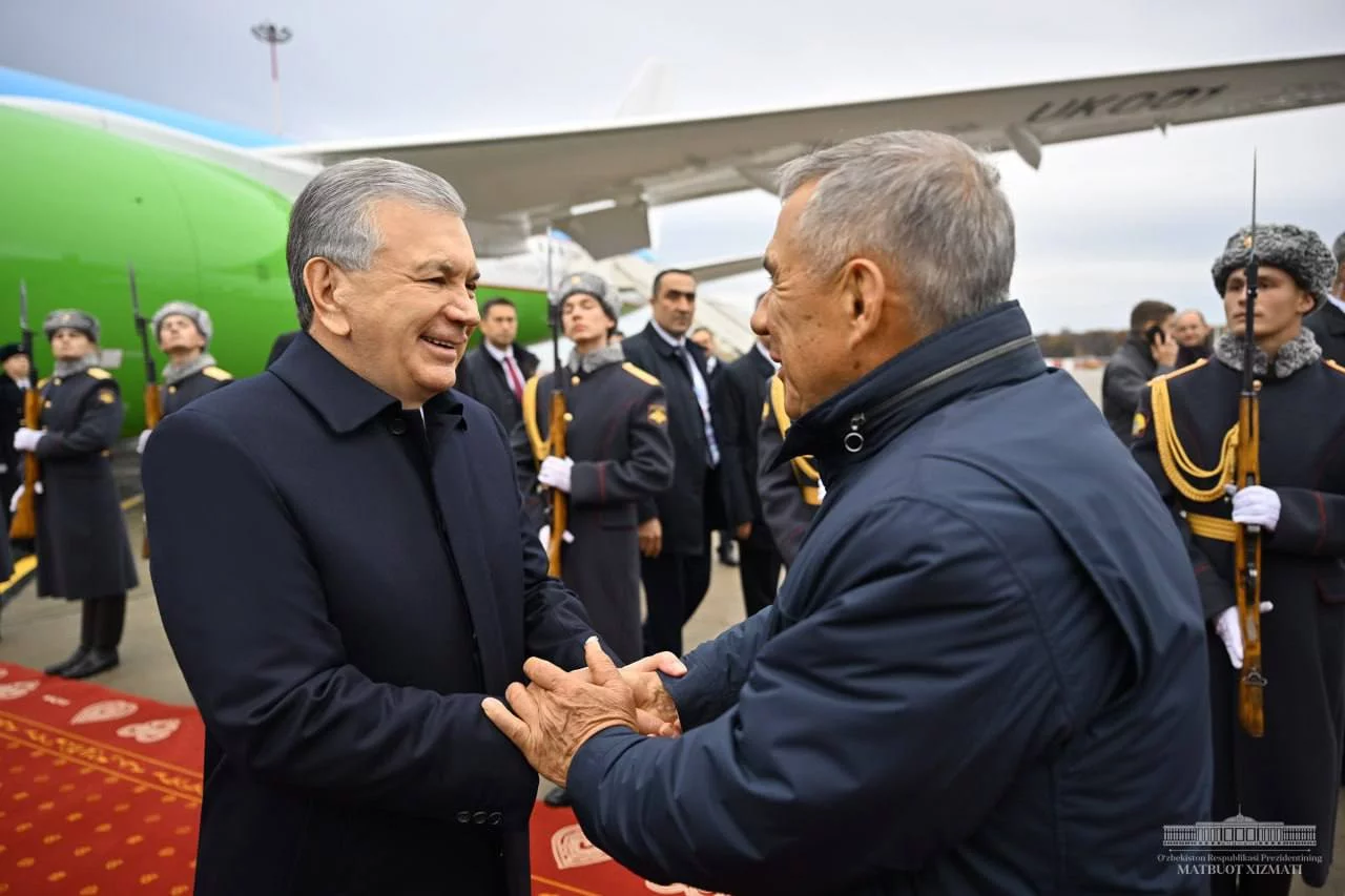 Shavkat Mirziyoyev BRICS sammitida ishtirok etish uchun Qozon shahriga yetib bordi