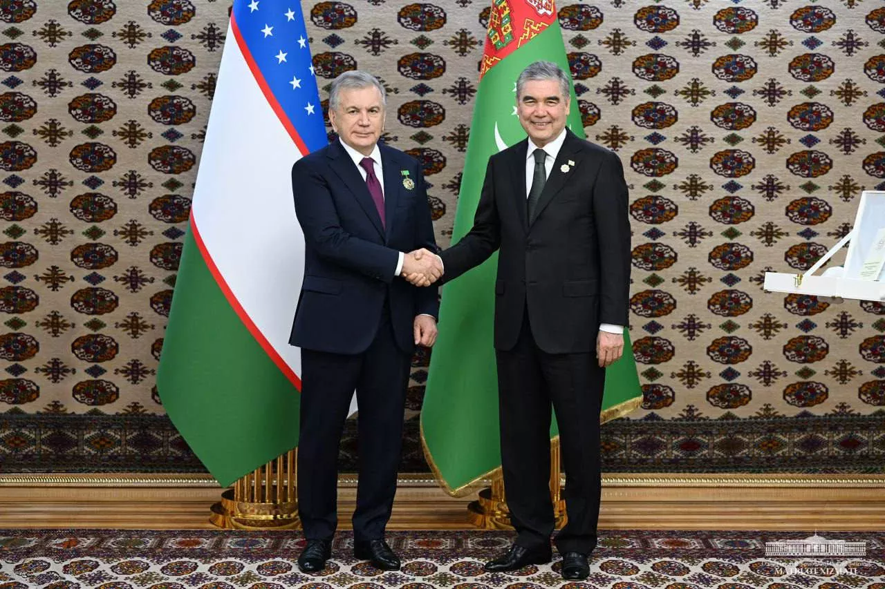 Shavkat Mirziyoyev «Maxtumquli Firog‘iyning 300 yilligi» esdalik medali bilan taqdirlandi