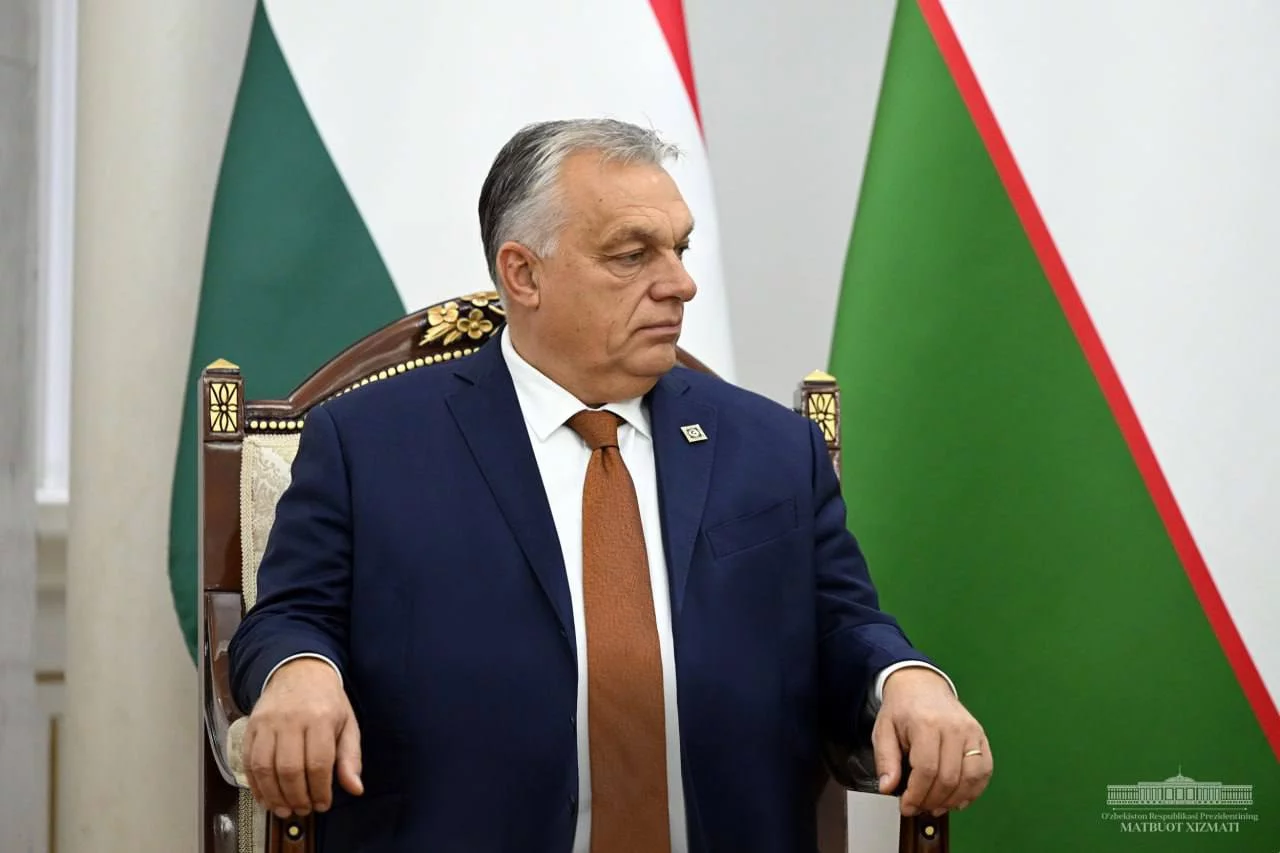 Viktor Orban «Turkiy dunyo oliy ordeni» bilan mukofotlandi