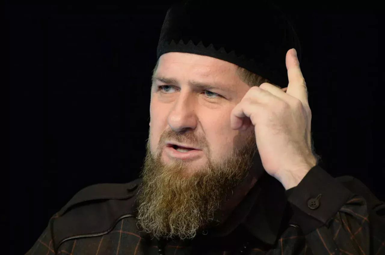 Ramzan Qodirov G‘arb davlatlariga hujum qilishga chaqirdi: “Haqiqiy urush qandayligini his qilishsin” расм