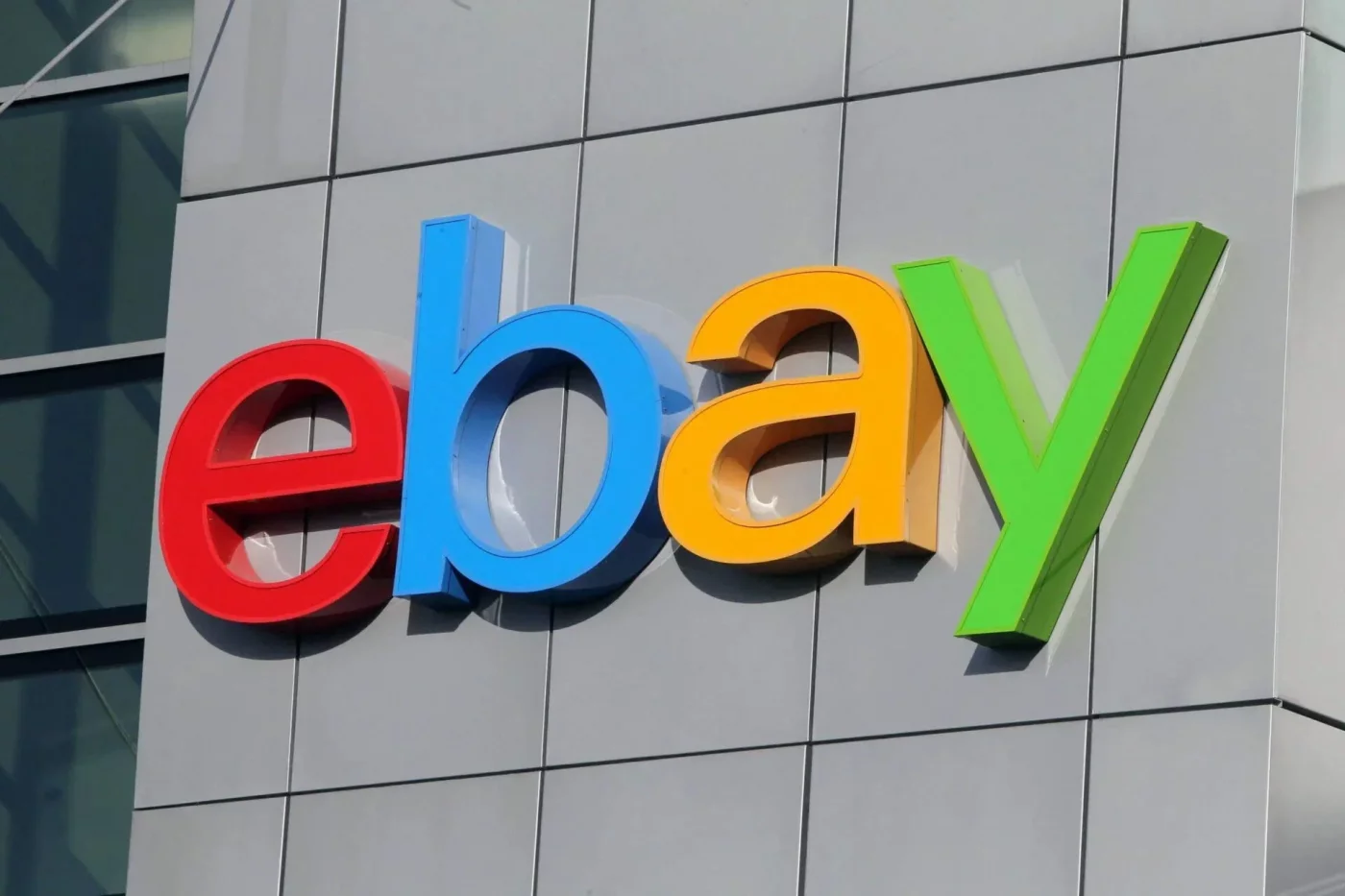 eBay стал на налоговый учёт в Узбекистане