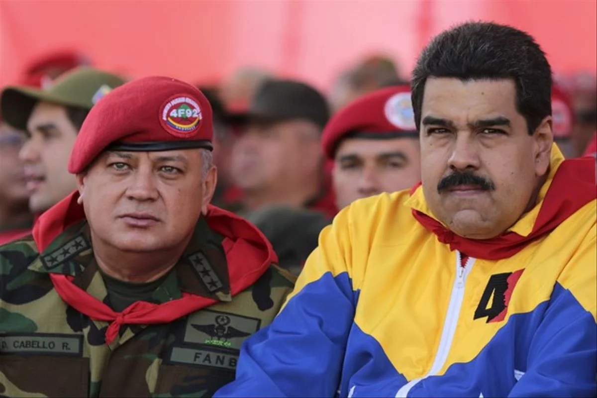 AQSh Venesuela prezidenti Maduro haqidagi ma'lumot uchun 25 million dollar mukofot tayinladi расм