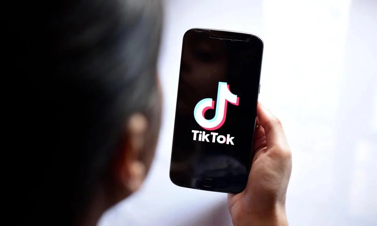 Pokistonda ota qizini TikTok'ka video joylagani uchun otib oʻldirdi