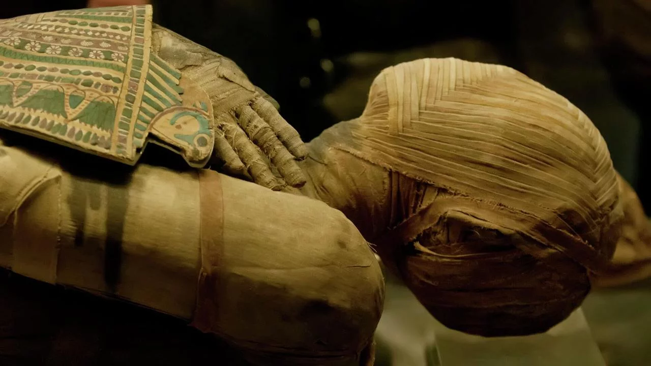 Scientists have discovered that ancient Egyptian mummies emit a pleasant smell