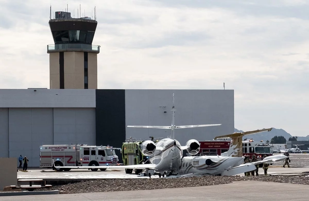 Plane crash at Arizona airport (video)