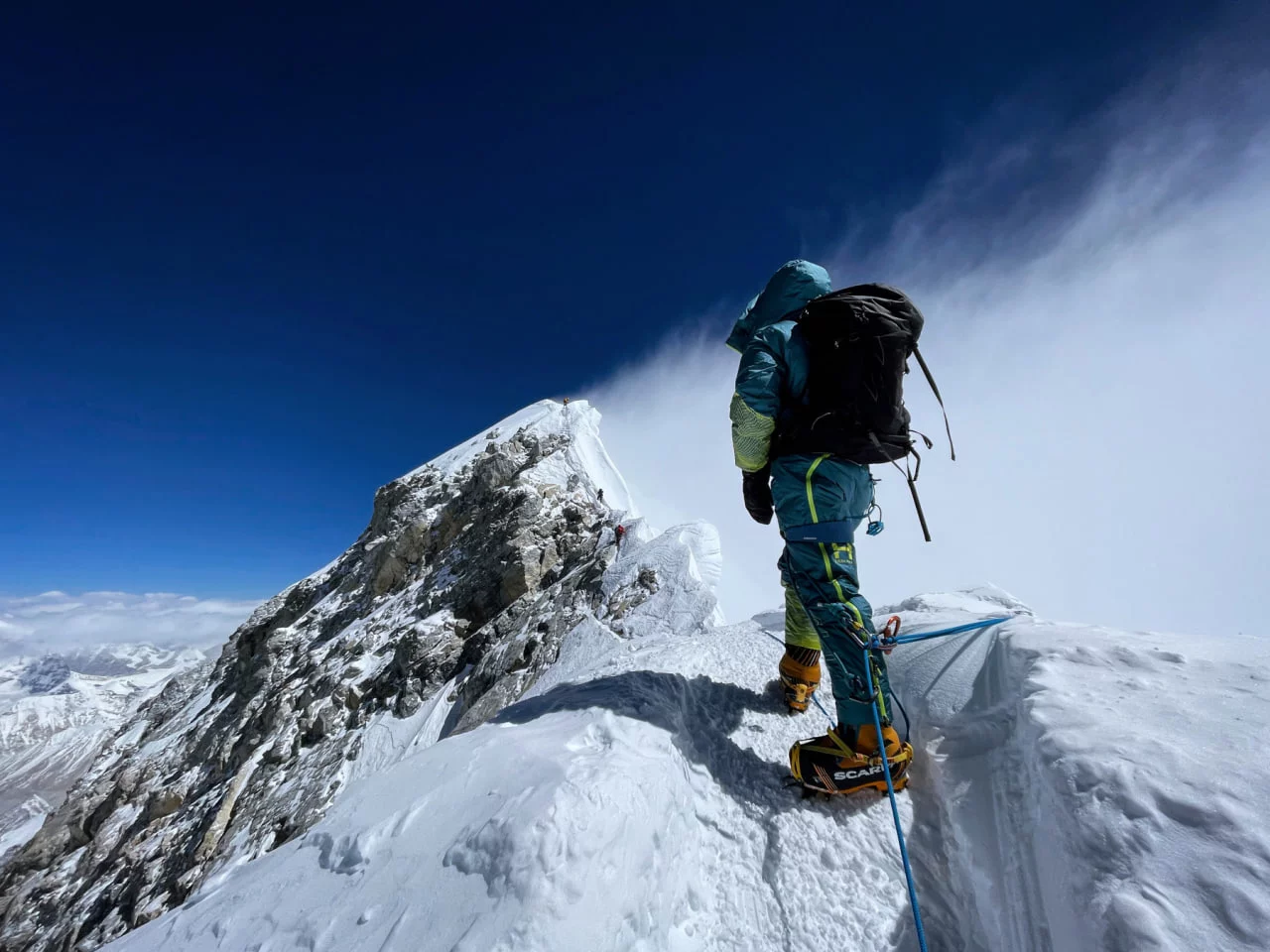 Everest choʻqqisiga yolgʻiz chiqish taqiqlandi