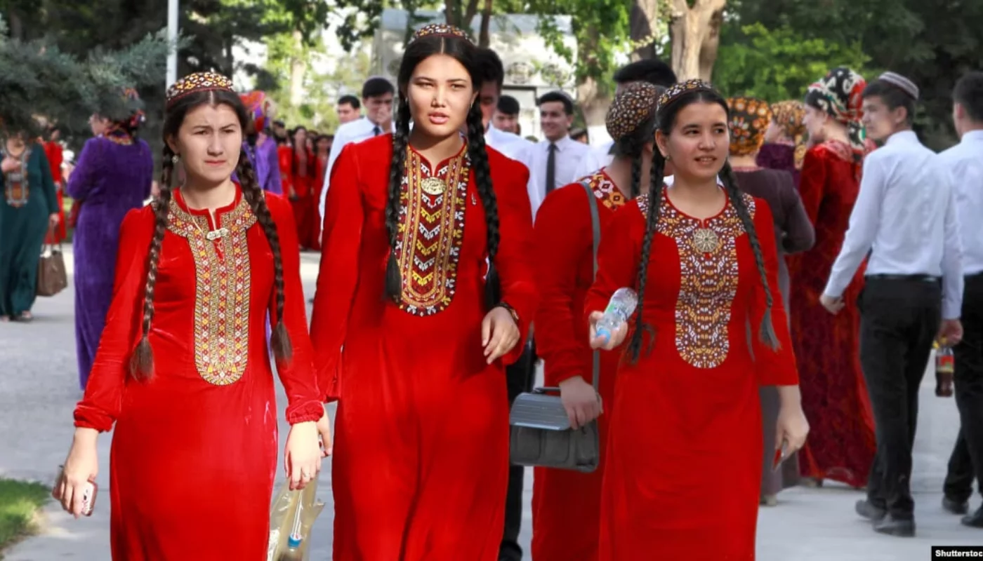 Turkmenistan tightens dress code for women