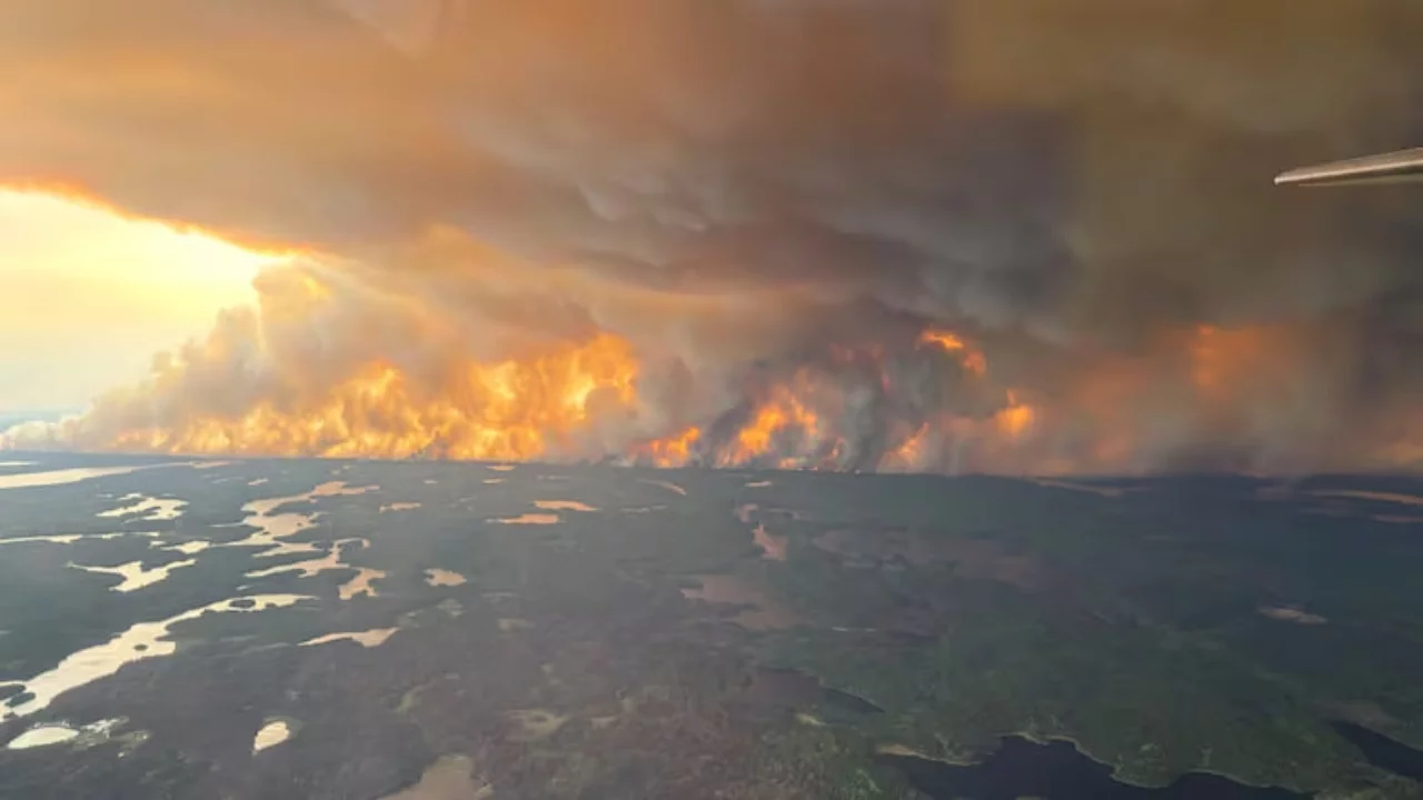 Canada is surrounded by fires: Thousands of people are being evacuated from Manitoba!