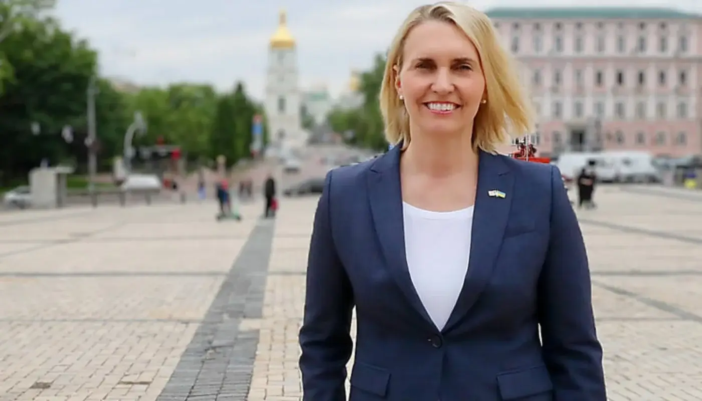What did the former U.S. ambassador mean in her criticism of Ukraine policy?