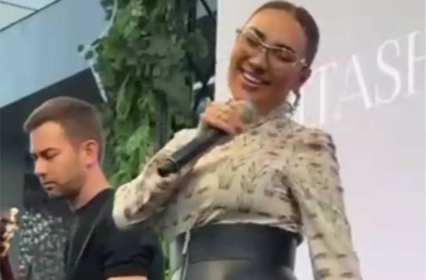 Mashhur xonanda Munisa Rizayeva Toshkentda bo‘lib o‘tgan