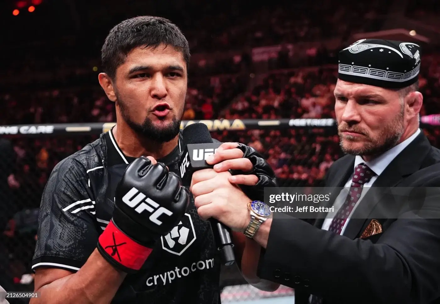 Нурсултон Рўзибоев UFC 256 да октагонга чиқади: рақиби – Штольцфус