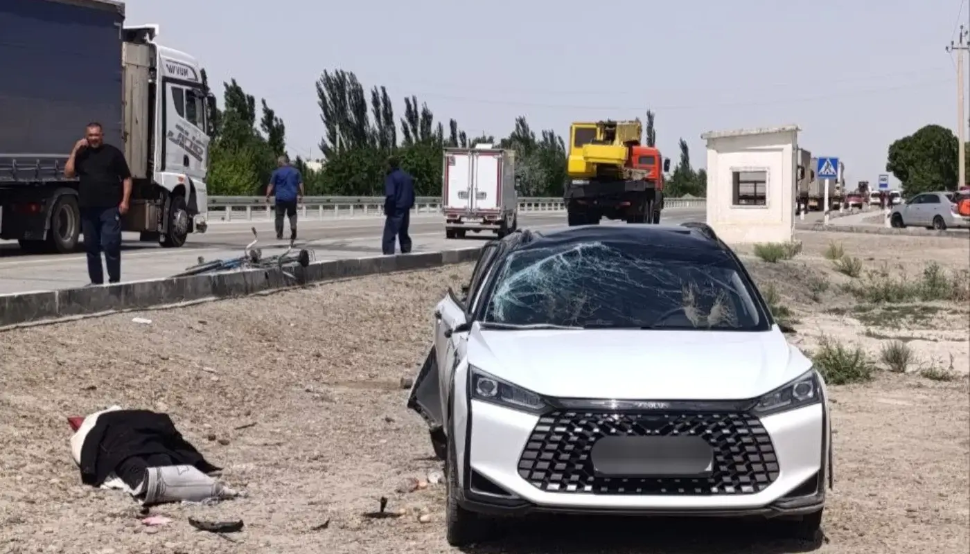 Бухорода юк машинаси билан тўқнашган Chery ҳайдовчиси вафот этди