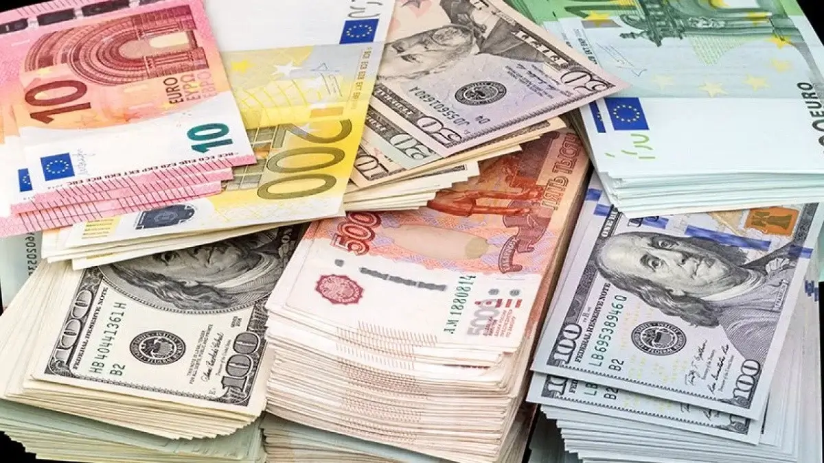 Changes in exchange rates: the price of the dollar and euro decreased, and the soum strengthened its position