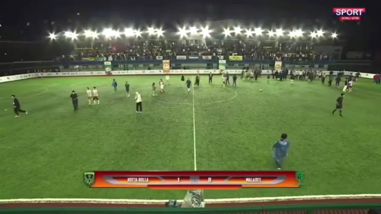 Football fight in the "LikeCup": stage stars turned the field into a brawl!
