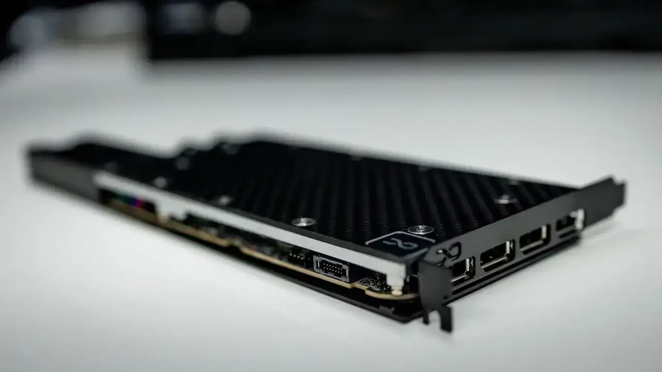 NVIDIA'нинг 96 ГБ хотирали видеокартаси нархи маълум бўлди