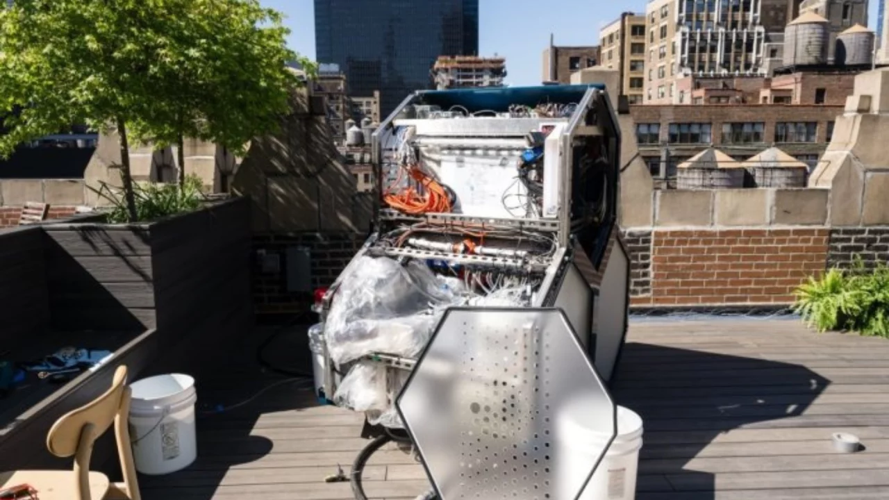 Gasoline from air: An unexpected technology in America!