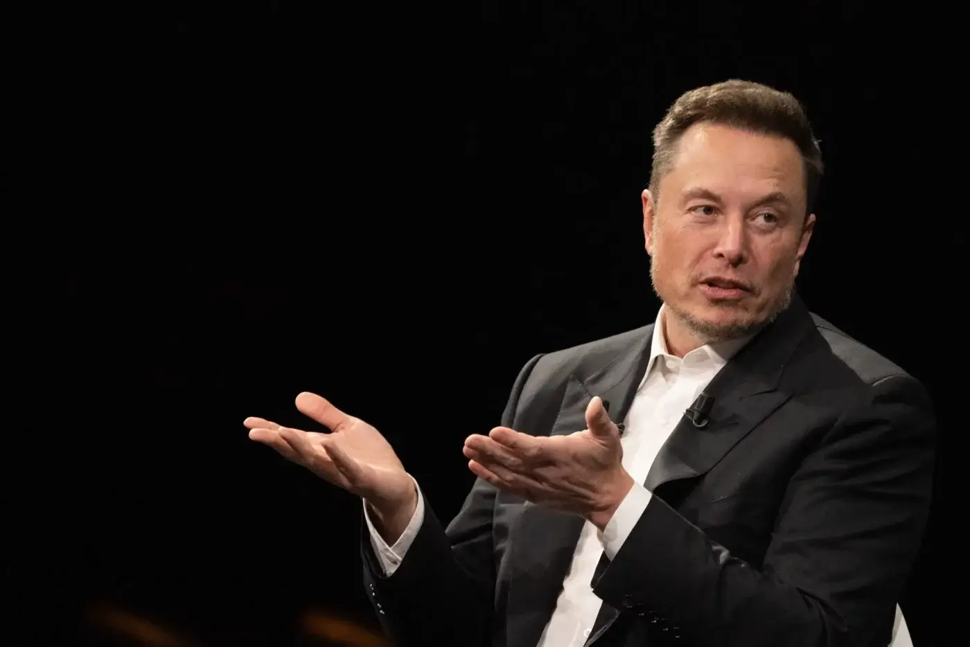 Илон Маск сохраняет Tesla, но хочет уйти из политики