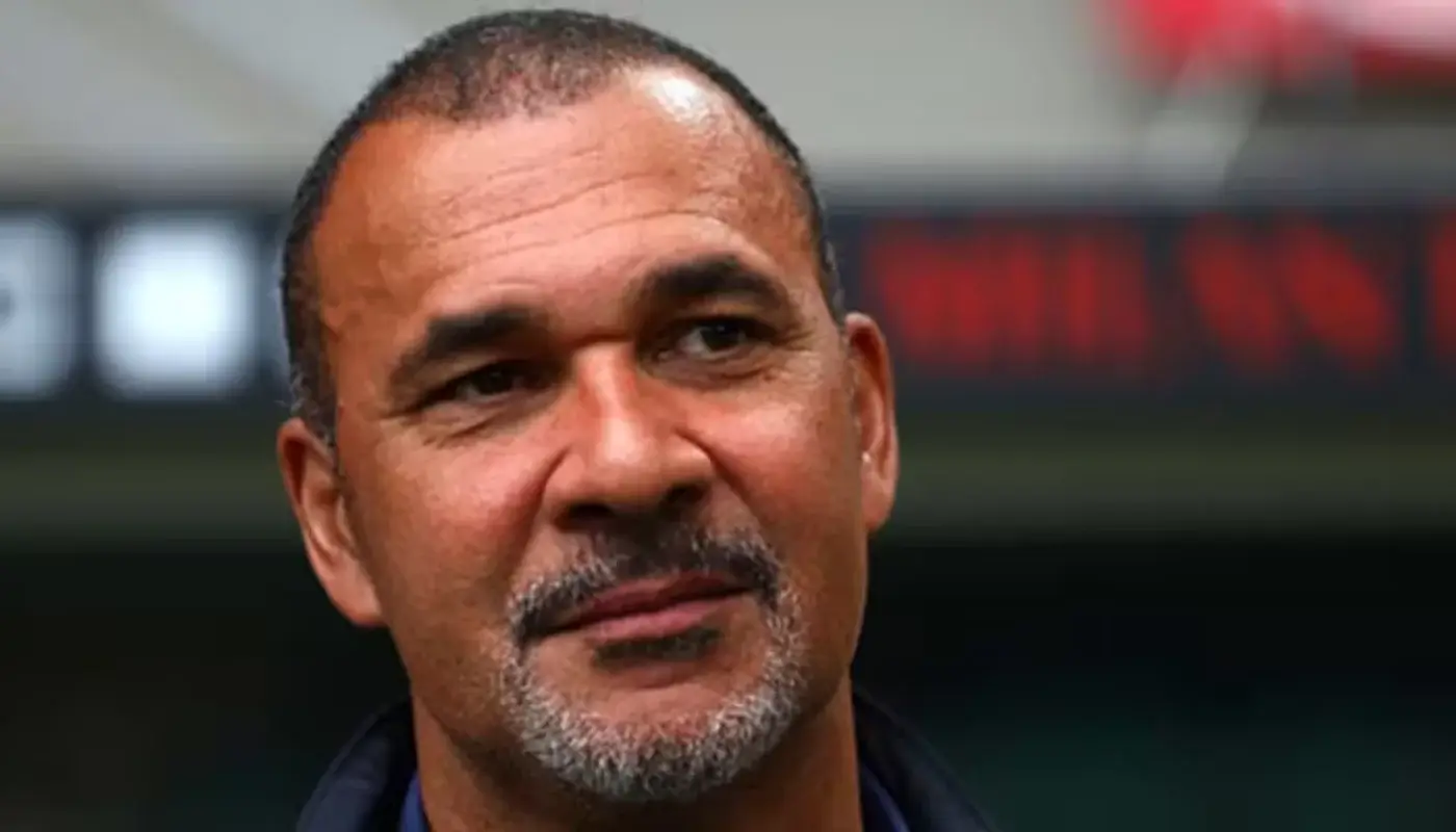 Gullit “Barselona”ni himoya qildi: “Inter”ga qarshi o‘yinda hakam adolatsizlik qildi