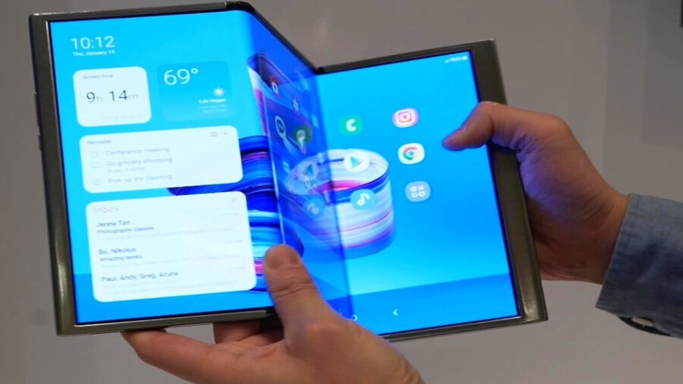 Samsung Z ҳарфидек букланадиган смартфонни тақдим қилади