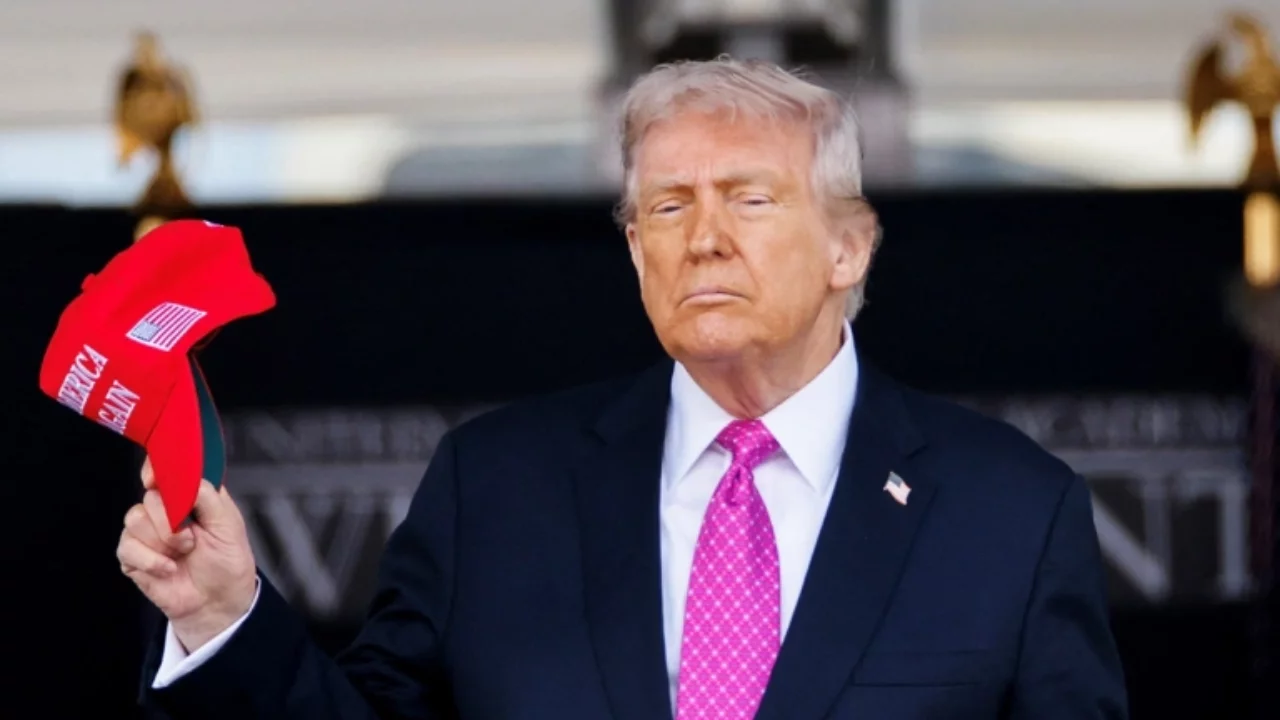 Путин "ақлдан озди" — Трампнинг танқидига Кремлнинг кескин жавоби