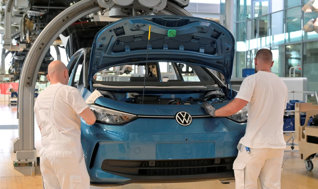 Volkswagen Германияда 20 минг ишчини ишдан бўшатмоқда